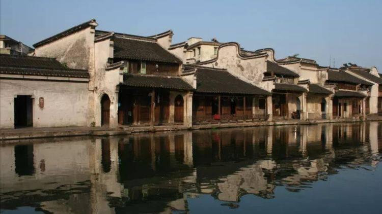 杨家坪商圈惊现神秘楼盘!拿地时间仍是谜,据说能读七龙珠?